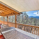 Cozy Cherry Log Cabin ~ 10 Mi to Mercier Orchards
