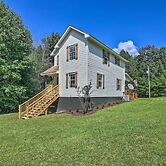 Stylish Fort Payne Retreat: Hike & Rock Climb