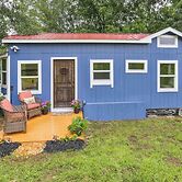 Pendergrass Tiny Home Cabin on Pond w/ Fire Pit!