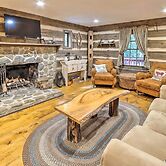 Cozy Creekside Mountain Escape w/ Hot Tub!