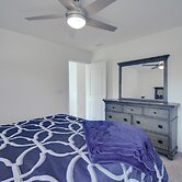 Modern Canton Home: 10 Mi to Lake Allatoona!