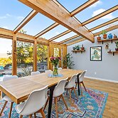 Private Pool & Large Deck: Modern Cotati Villa!