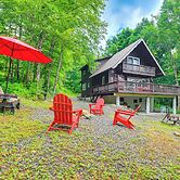 Pet-friendly Home w/ Deck: 4 Mi to Jay Peak Resort