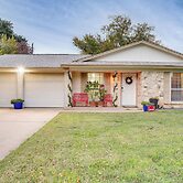 Walk to Dallas/at&t Stadium: Family Home w/ Patio!