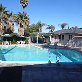 Elsinore Hot Springs & Lodge