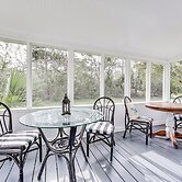 Dtwn St Marys Home Near Waterfront: Pets Welcome!