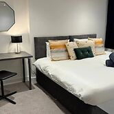 Modern 5-bed House in London Close Excel - Big Ben