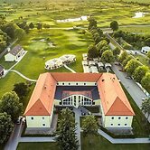 Klaudia's Hotel & Restaurant