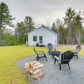 Ellsworth Vacation Rental w/ Fire Pit & Gas Grill!