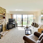 Beautiful Bigfork Condo w/ Hot Tub Access!
