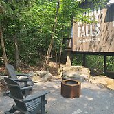 The Treetop Hideaways at Ruby Falls