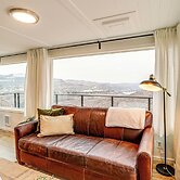 Cozy Grand Coulee Home w/ Deck & Views!