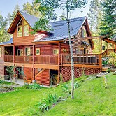 Dreamy Alpine Cabin w/ Hot Tub, Fireplace & More!