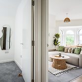 Newport Ship s Nook Cozy Hideaway