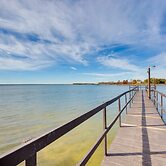 Reservoir Access: Pet-friendly Kerens Cabin!