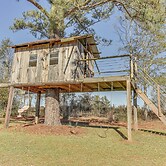 Pet-friendly Opp Vacation Rental w/ Spacious Deck!