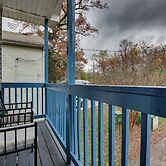 Idyllic Atlanta Apartment: 6 Mi to Airport
