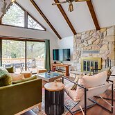 Pennsylvania Escape w/ Hot Tub, Deck, & Fire Pit!