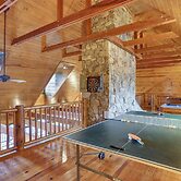 Lakefront Custom-built Mentone Home: Game Room!