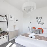 Immaculate 2-bed Apartment in Hove