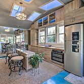 Sleek Fayetteville Home < 1 Mi to City Center