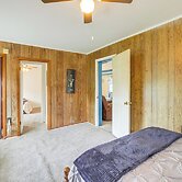 Clanton Cottage w/ Charcoal Grill & Porch!