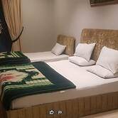 Decent Lodges Hotel