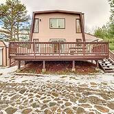 Family Home in Long Pond w/ Fire Pit & Lake Access
