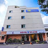 Fabhotel V Grand