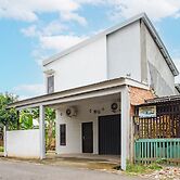 OYO 93476 Owo Guest House Syariah