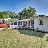 Vintage Mount Dora Cottage w/ Screened Porch!