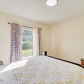 Sunny Palm Bay Home w/ Screened Porch Near Beaches