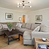 North West Nest 30 Day Minimum 2 Bedroom Home by RedAwning