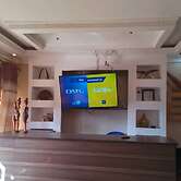 GREEN GARDENS BUSIA HOTEL