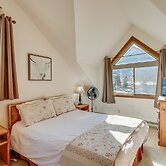 Spacious Ouray Townhome - Walk to Hot Springs!