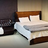 Homely Guest House