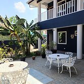 Hotel Montecristi near the Airport