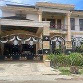 OYO 93502 Homestay Pakmuklis Syariah 2 Near Taman Mini Lhokseumawe