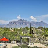 East Mesa Desert and Mountain Views: 5br, Pool