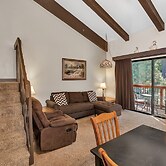 Eagles Nest Amazing Loft Condo in Yosemite West!