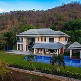 Luxury Mansion On Golf Course - BMG5