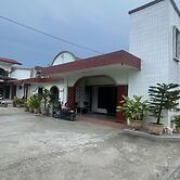 OYO 93507 Saril Riverside HomestayNearLapangan Musara Alun