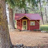 Black Diamond Guest Ranch Cabin w/ Lodge Access!