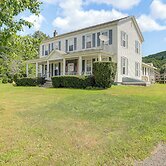 Pet-friendly Franklinville Farmhouse w/ Sunroom!