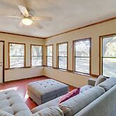 10 Mi to Lake Sumter: Home w/ Deck in Summerfield