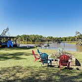 Lake Livingston Home w/ Dock & Deck!