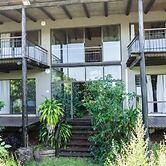 The Tropical Hut Lodges