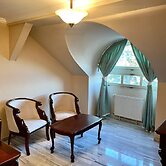 Palace Inn