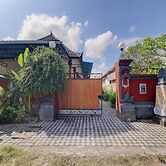 OYO Life 92838 Kost Ibu Surya