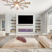 Private Beach & Deck: Bayfront Home in Hayes!